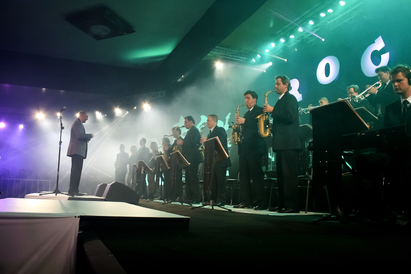 Orquestra de Teutônia e espetáculo em vídeo mapping abrem programação